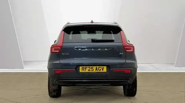 Used Volvo XC40 Plus 194 HP (142 kW) 2026 SUV
