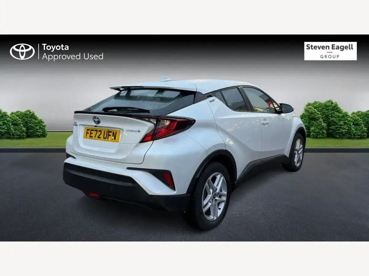 Usado Toyota C-HR 122 CV (89 kW) 2022 Blanco SUV