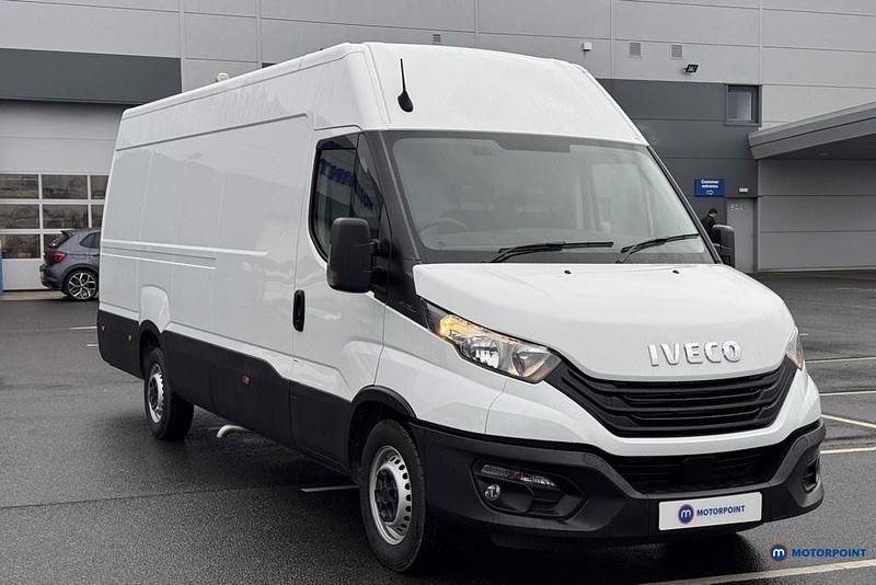 White New 2025 Iveco Daily Van | £27,999 (Fair price) - Image 1/4