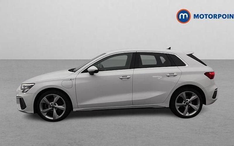 Used Audi A3 Sportback e-tron S-Line 204 HP (150 kW) 2025 Hatchback