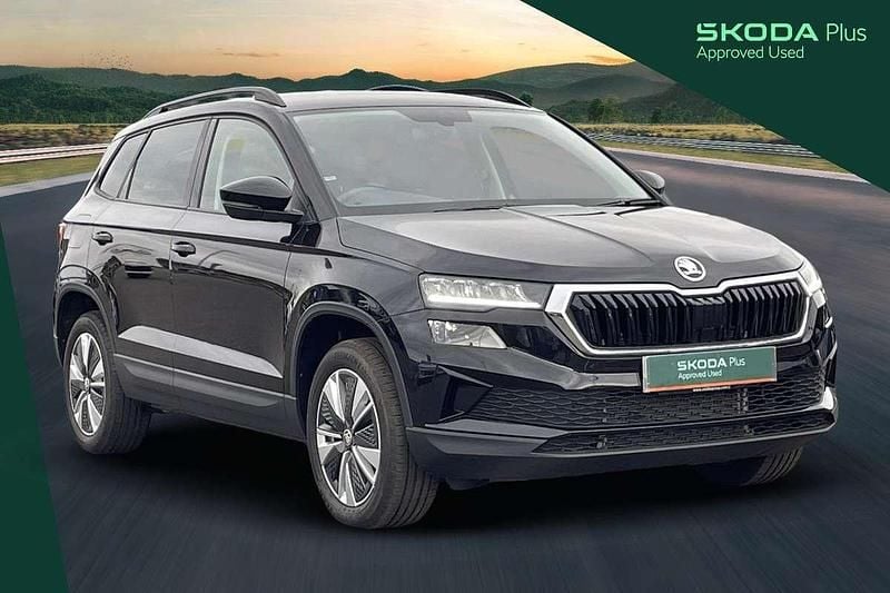 Black Used 2024 Skoda Karoq SE Drive SUV | £23,451 (Fair price) - Image 1/3