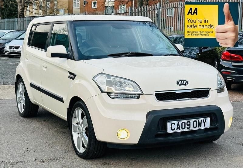 Used Kia Soul 124 HP (91 kW) 2009 Cream SUV