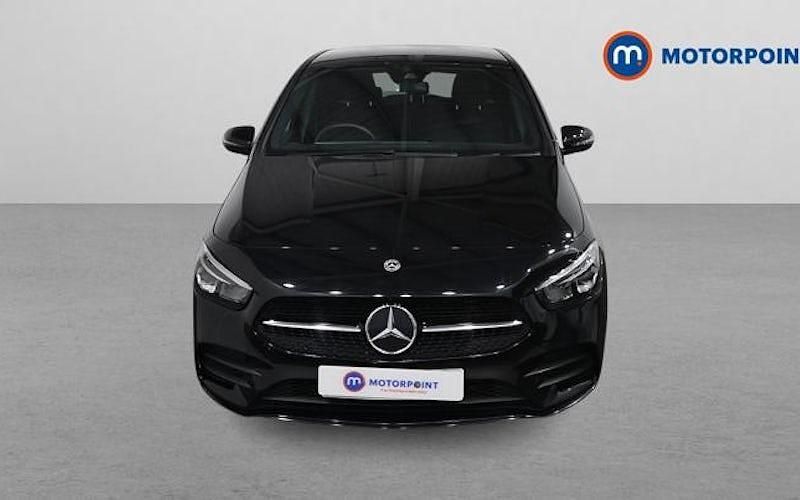 Used Mercedes B200 Executive 163 HP (119 kW) 2022 Black MPV