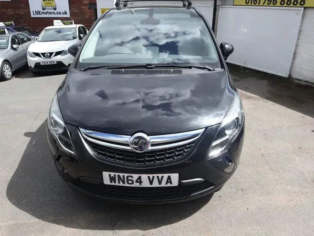 Used Vauxhall Zafira Tourer Elite 165 HP (121 kW) 2015 Black MPV