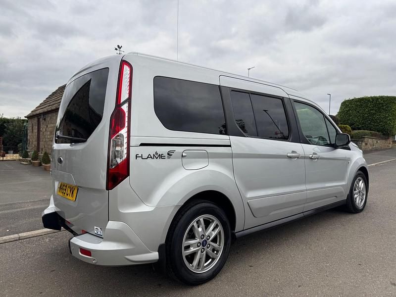 Used Ford Grand Tourneo Connect Titanium 120 HP (88 kW) 2020 Silver MPV