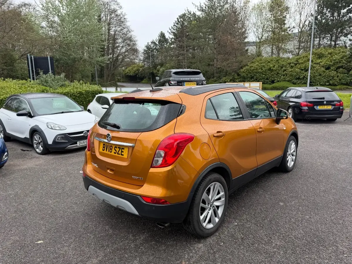 Używany Vauxhall Mokka X Active 140 KM (102 kW) 2018 Pomarańczowy SUV
