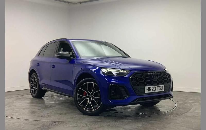 Used Audi Q5 Comfort 261 HP (191 kW) 2023 Blue SUV