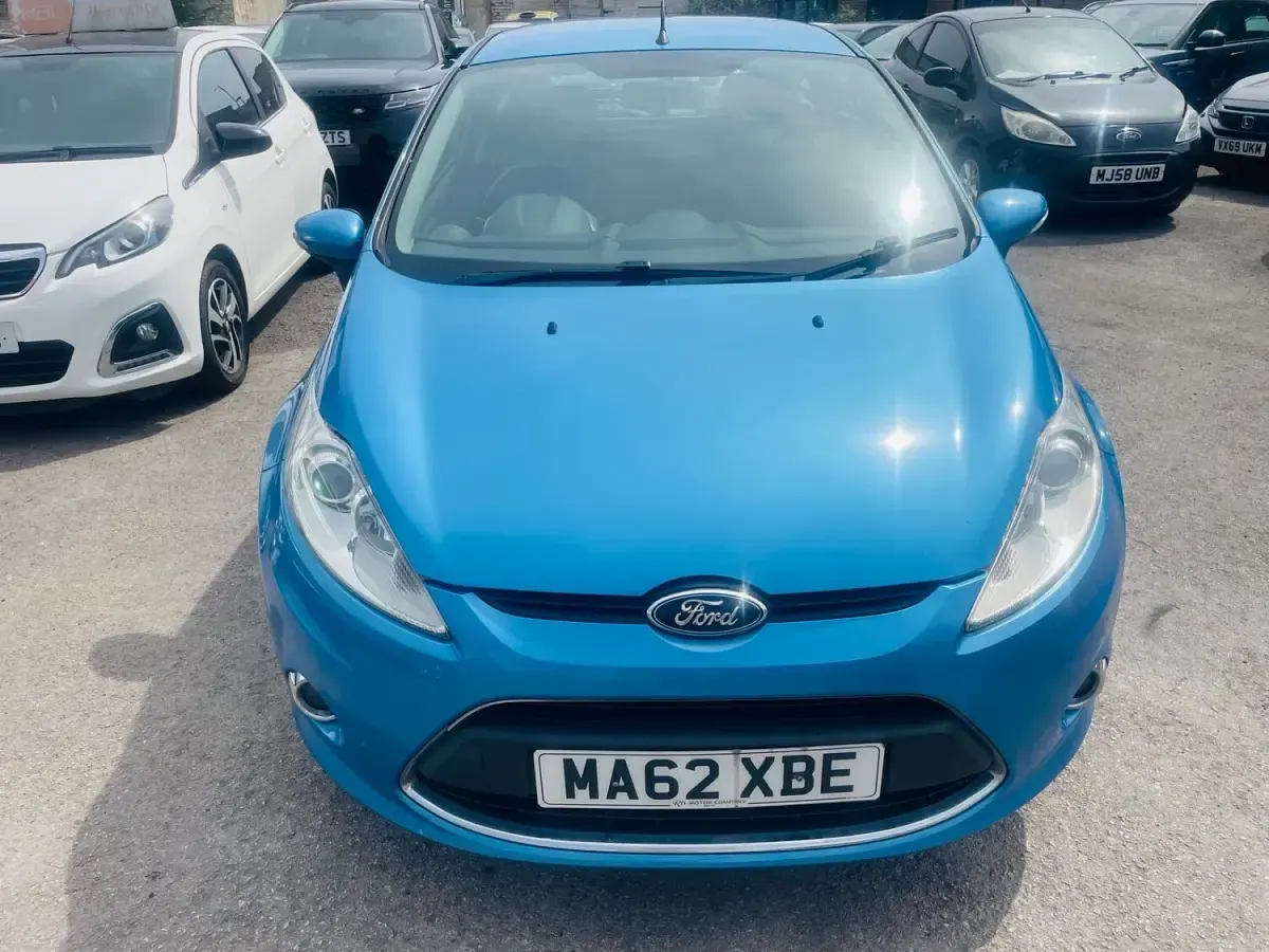 Used Ford Fiesta Zetec 2012 Blue Hatchback