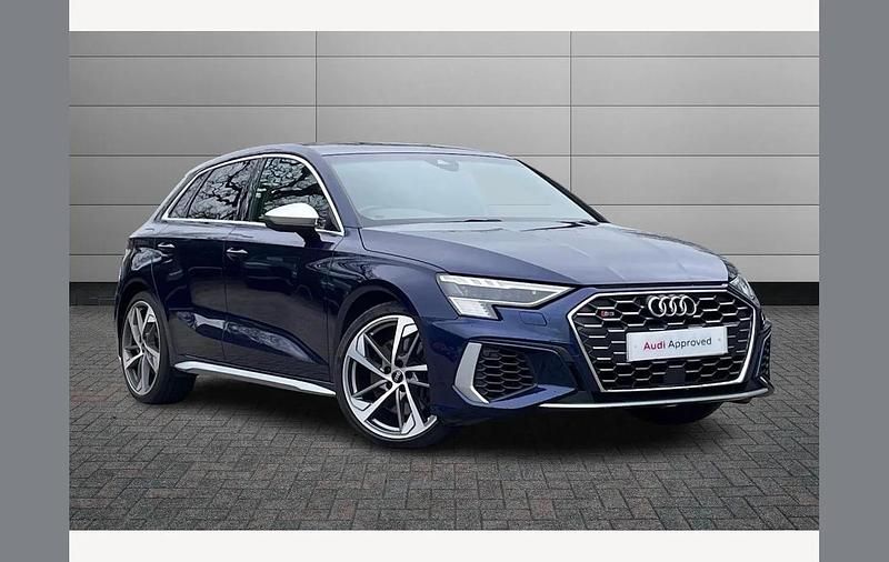 Used Audi S3 Sportback Comfort 306 HP (225 kW) 2021 Blue Hatchback