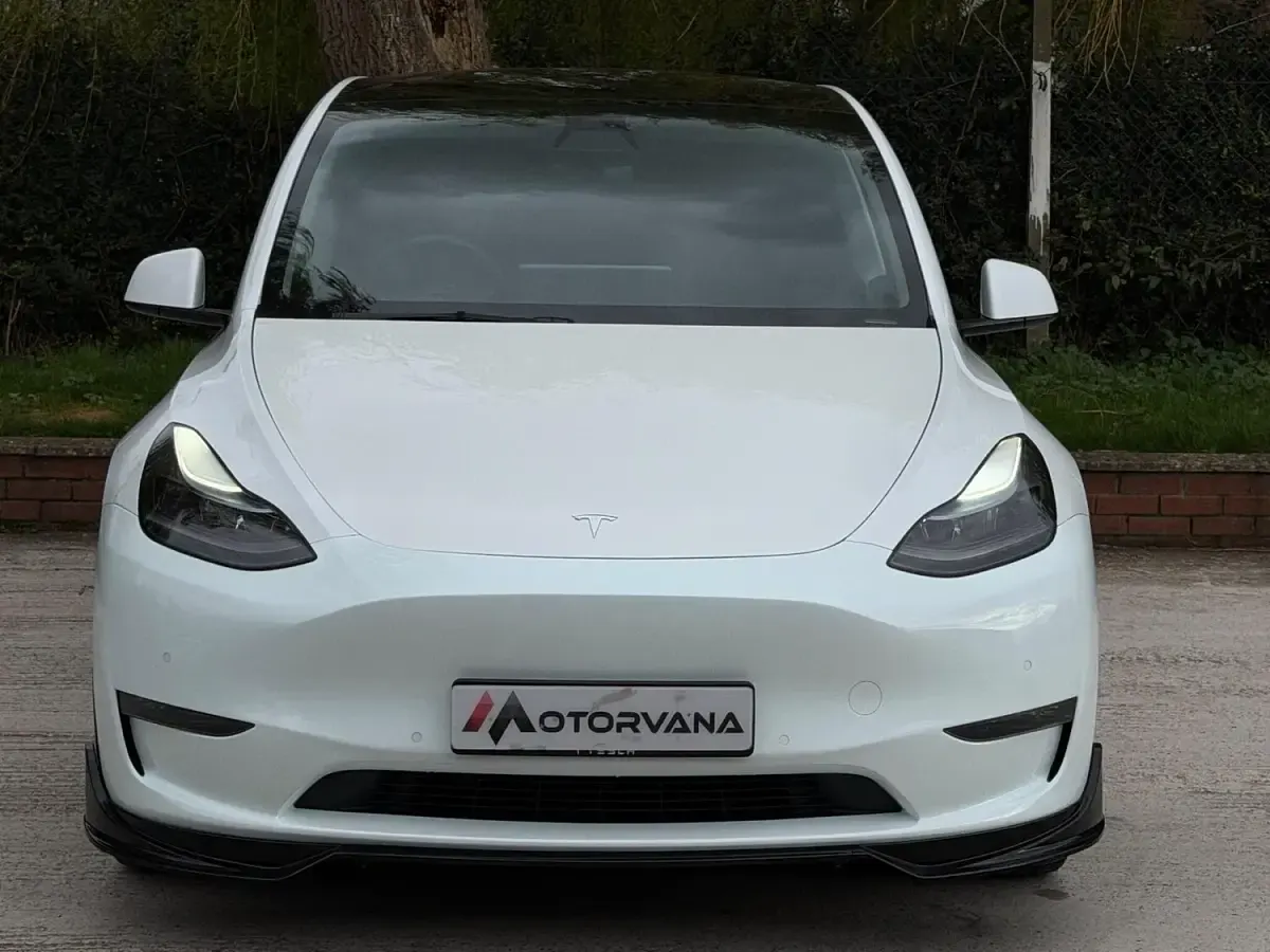 Used Tesla Model Y Long Range AWD 378 kW (514 HP) 2022 White SUV
