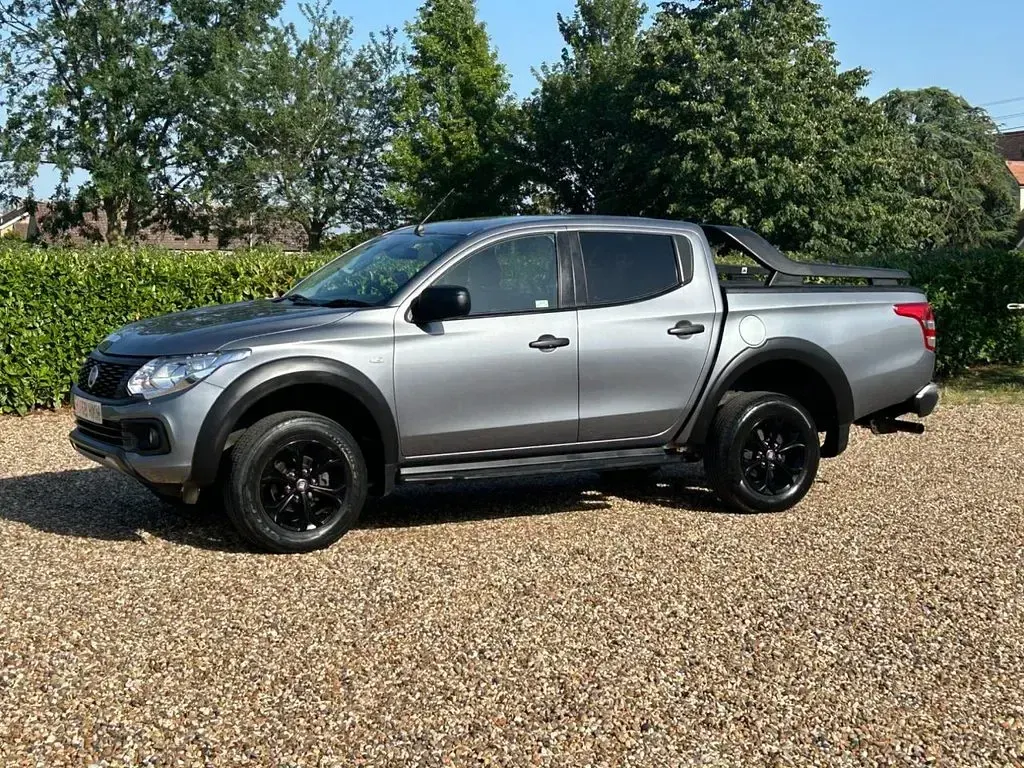 Used Fiat Fullback Cross 180 HP (132 kW) 2018 Grey Pickup