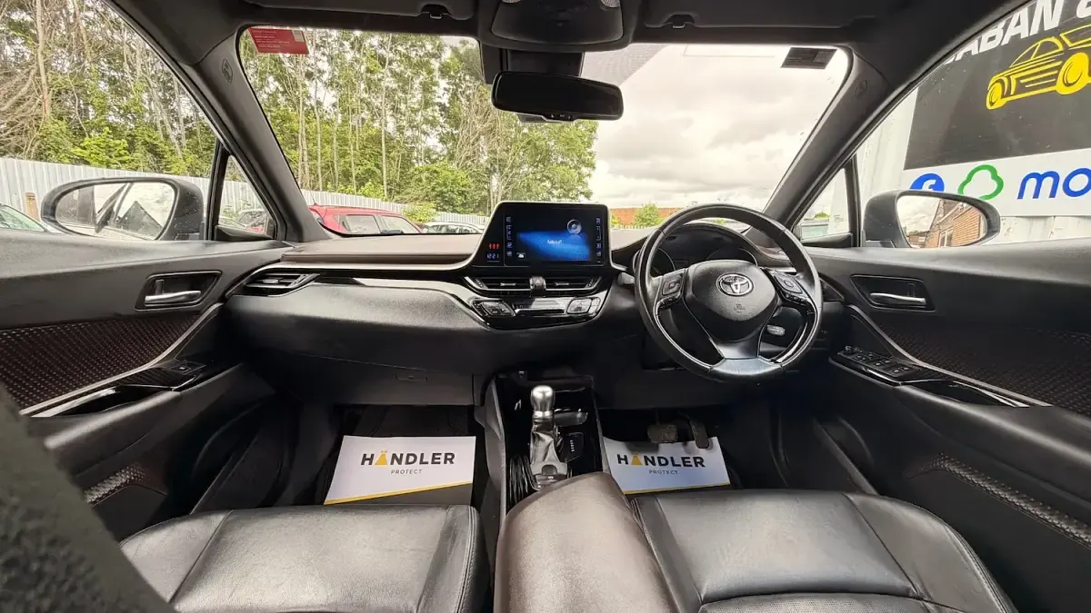 Used Toyota C-HR 2018 White SUV