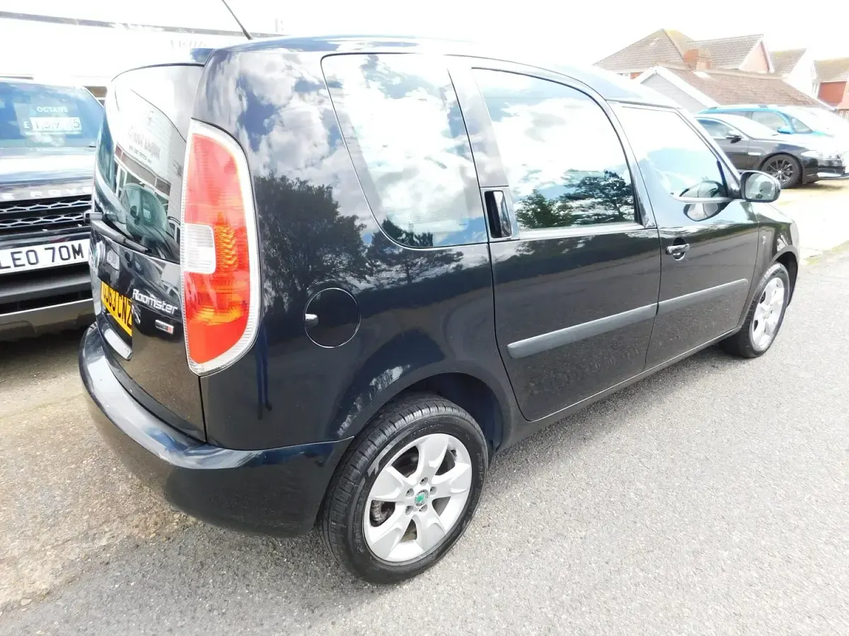 Used Skoda Roomster SE 105 HP (77 kW) 2013 Black MPV