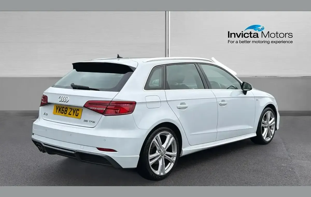 Used Audi A3 S-Line 150 HP (110 kW) 2018 Glacier white Sedan
