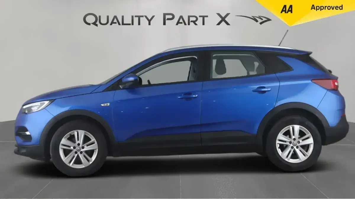 Used Vauxhall Grandland X S 130 HP (95 kW) 2020 Blue SUV