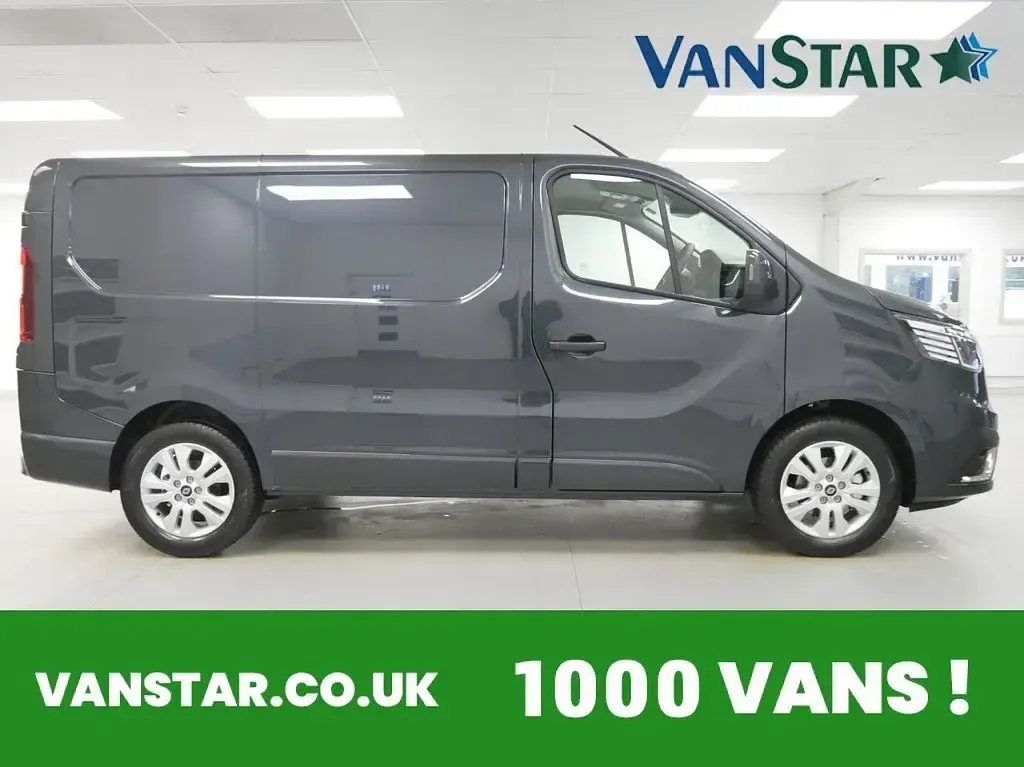 New Renault Trafic 130 HP (95 kW) 2026 Grey