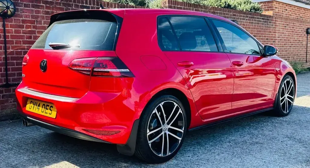 Used VW Golf VII GTD 184 HP (135 kW) 2014 Red Hatchback