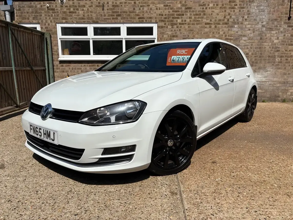 Used VW Golf VII GT 2015 White Hatchback