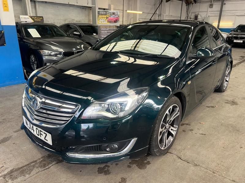 Used Vauxhall Insignia Edition 163 HP (119 kW) 2014 Green Hatchback