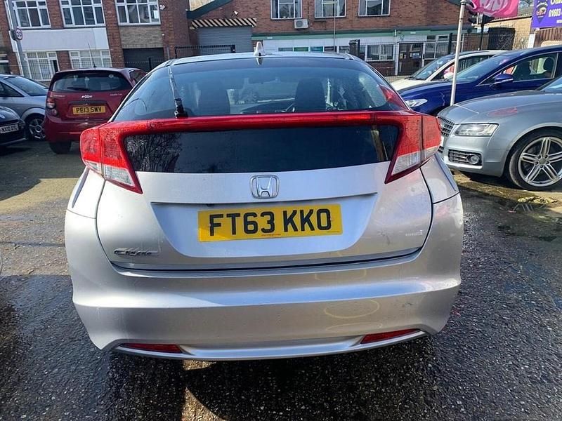 Used Honda Civic ES 120 HP (88 kW) 2013 Silver Hatchback