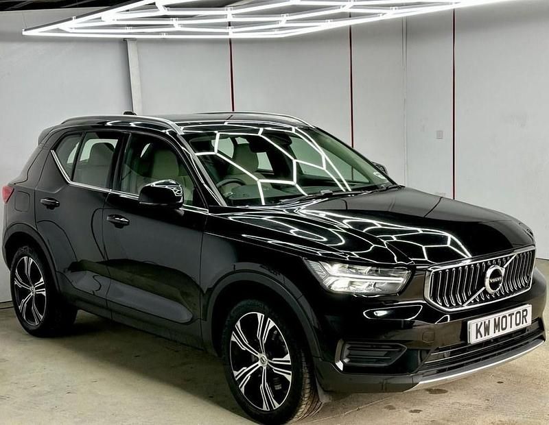 Used Volvo XC40 Inscription 211 HP (155 kW) 2022 Black SUV