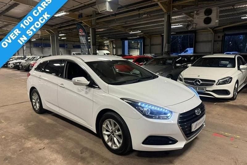 Used Hyundai i40 2015 White Estate