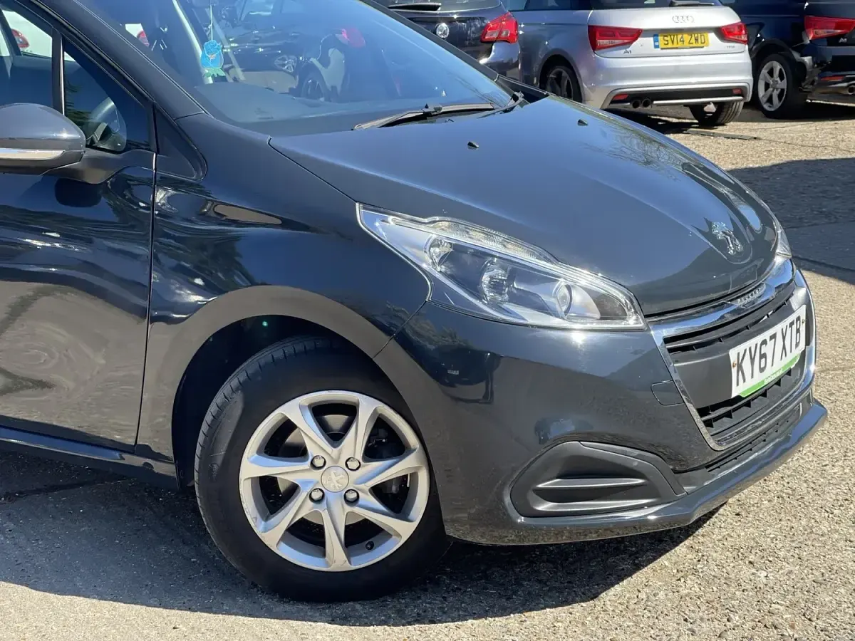 Used Peugeot 208 Active 2017 Grey Hatchback