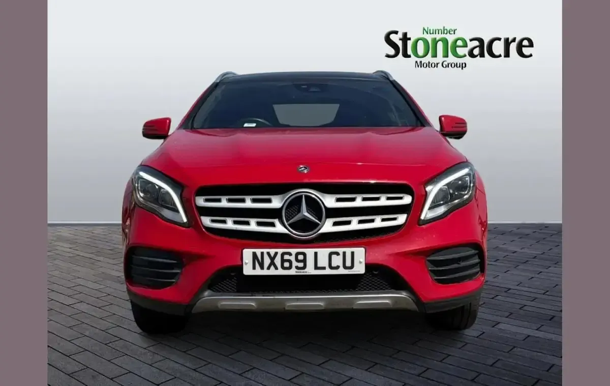 Used Mercedes GLA200 AMG line 154 HP (113 kW) 2019 Red SUV