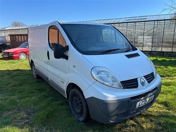 White Used 2013 Renault Trafic Van | £1,000 - Image 1/1