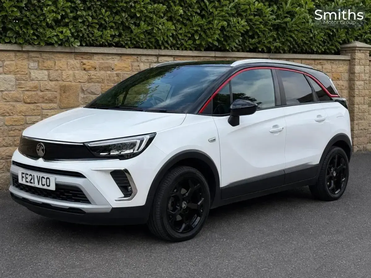 Used Vauxhall Crossland SRi 108 HP (79 kW) 2021 White SUV