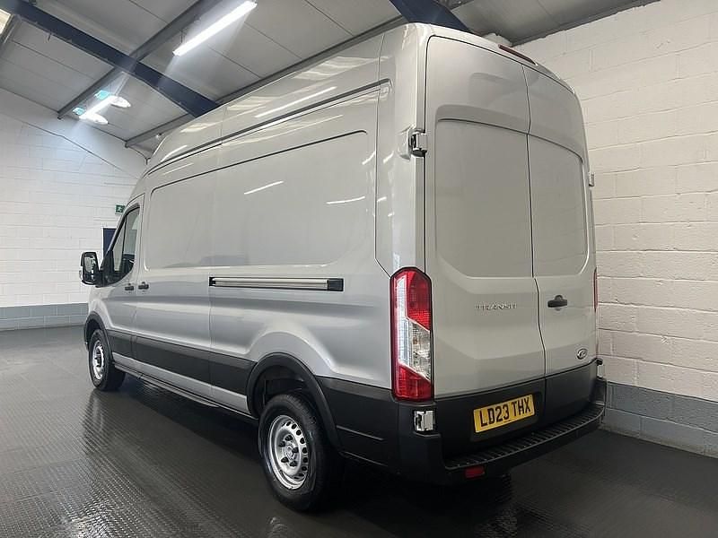 Usado Ford Transit S 130 CV (95 kW) 2023 Plateado Van