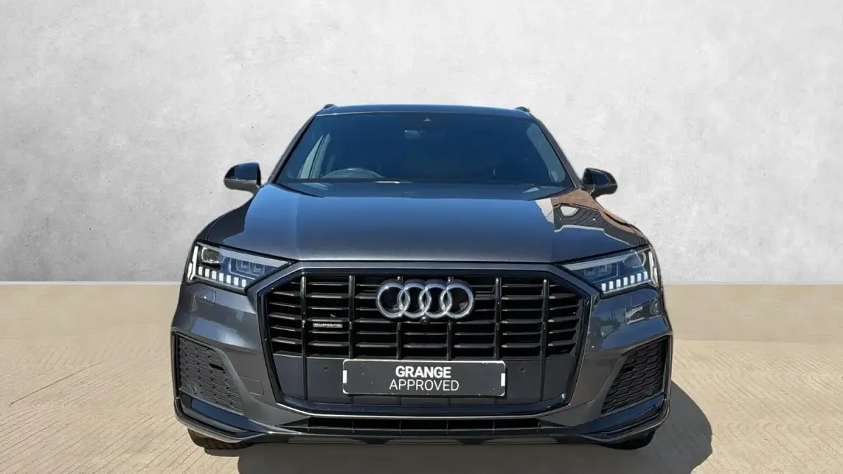 Used Audi Q7 Black Edition 286 HP (210 kW) 2021 Grey SUV