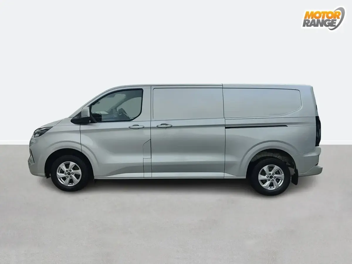 Used Ford Transit Custom Limited 136 HP (100 kW) 2024 Silver Van