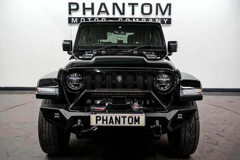 Used Jeep Wrangler Sahara 200 HP (147 kW) 2019 Black SUV