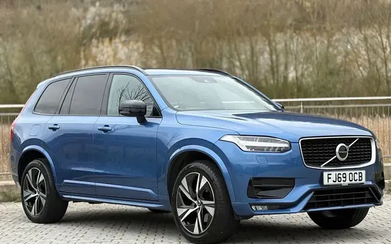 Usado Volvo XC90 R-Design 235 HP (172 kW) 2021 SUV