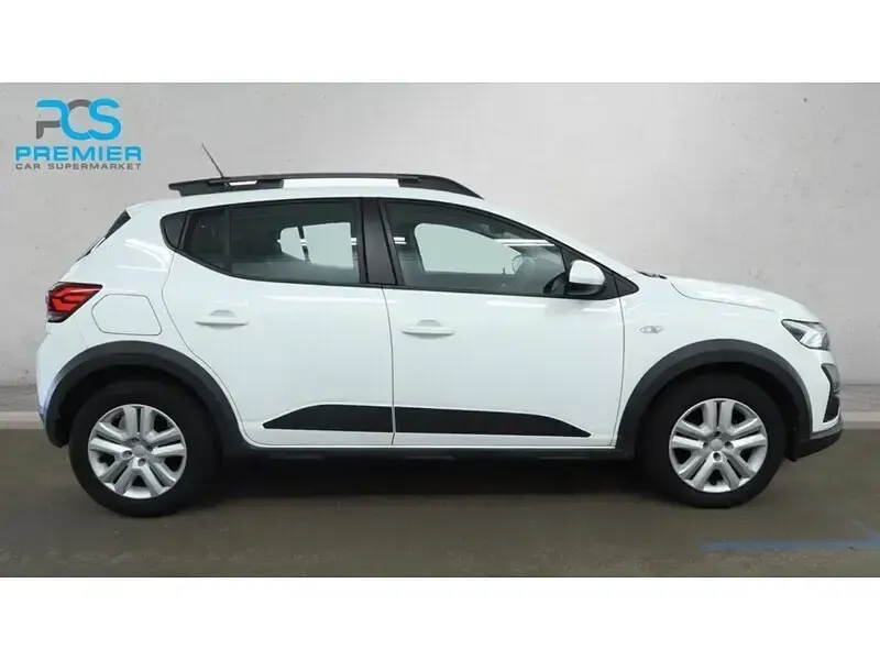 Used Dacia Sandero Expression 2024 White Hatchback