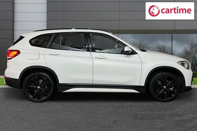 Used BMW X1 Sport Line 178 HP (130 kW) 2022 White SUV