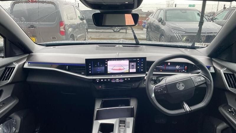 Used Vauxhall Grandland X GSe 134 HP (98 kW) 2025 Blue SUV