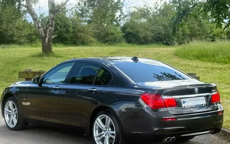 Used BMW 730 M Sport 245 HP (180 kW) 2011 Grey Sedan