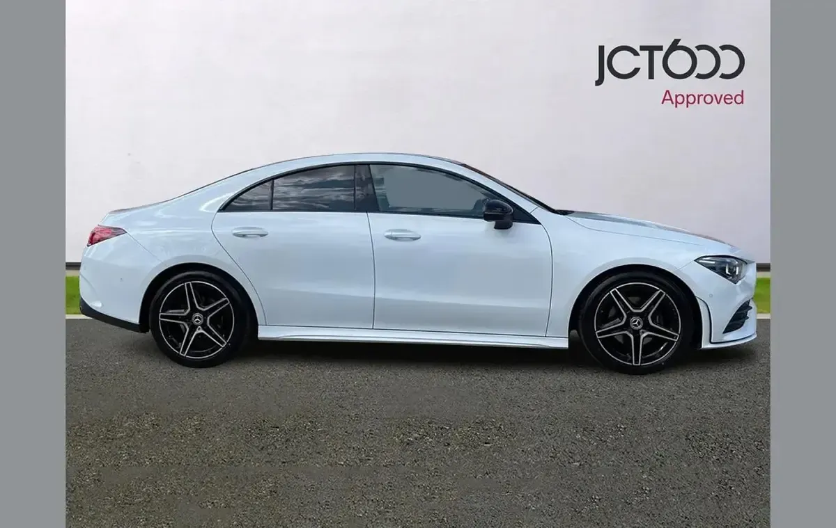 Used Mercedes CLA180 Executive 134 HP (98 kW) 2023 White Coupe