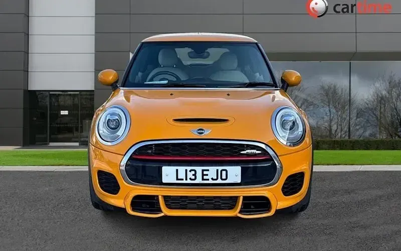 Used Mini John Cooper Works Hatch 231 HP (169 kW) 2016 Orange Hatchback