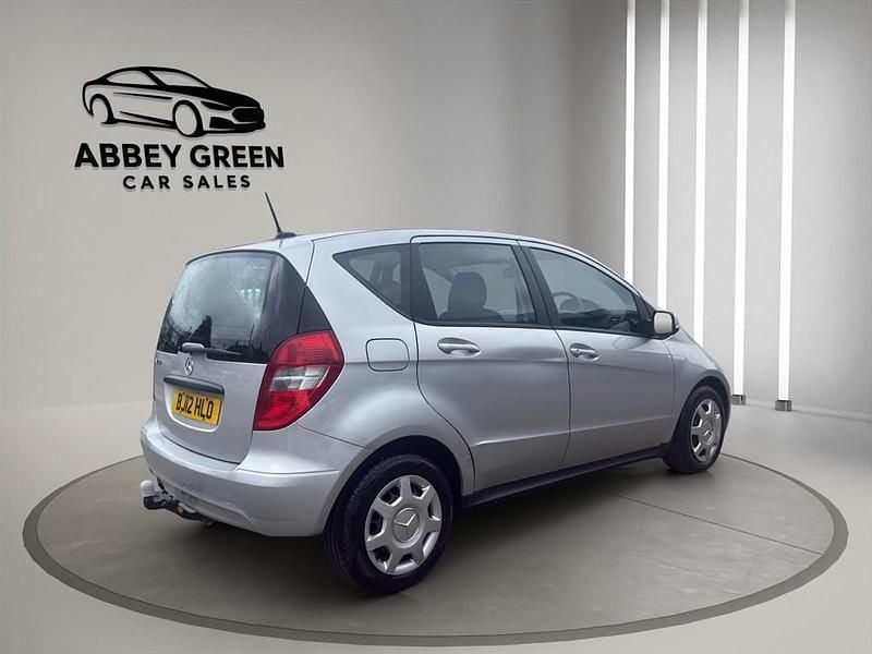 Used Mercedes A160 Classic 95 HP (69 kW) 2012 Silver Hatchback