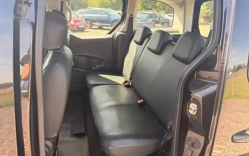 Used Peugeot TePee S 92 HP (67 kW) 2014 Black MPV