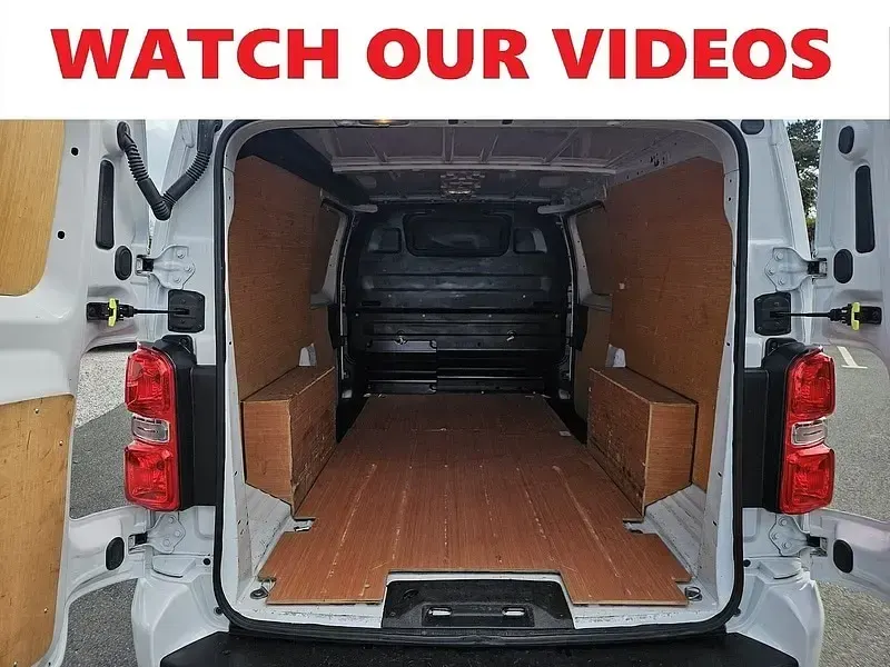 Used Vauxhall Vivaro 100 HP (73 kW) 2023 White MPV
