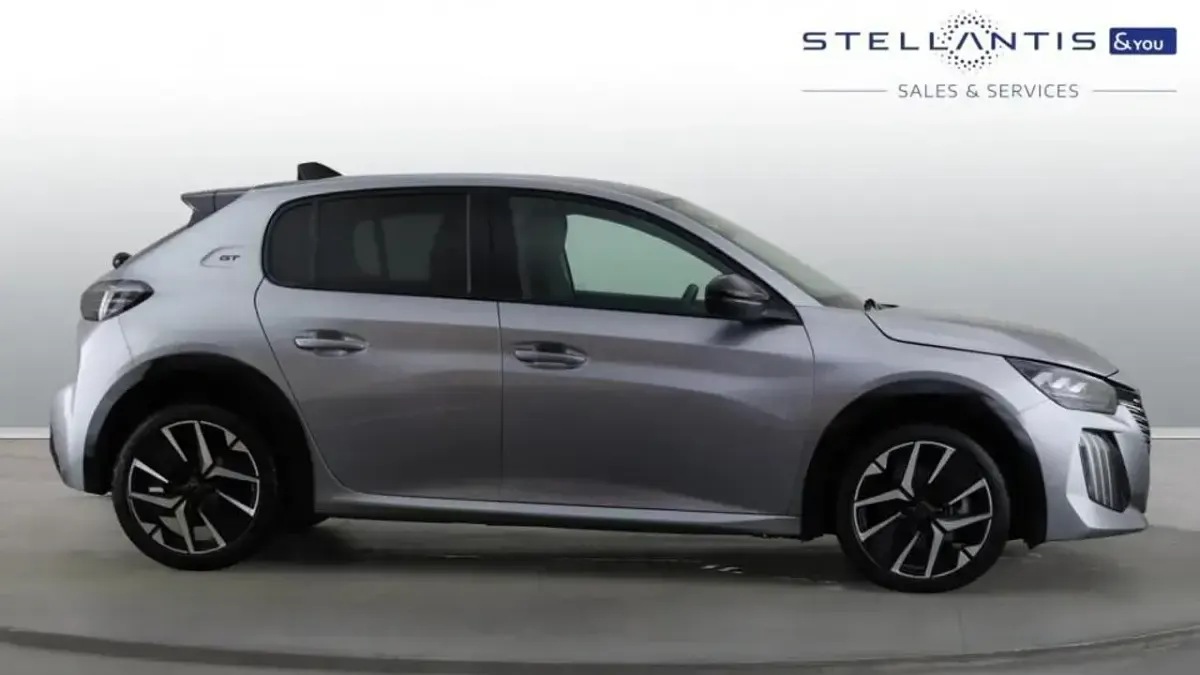 Used Peugeot 208 GT 99 HP (72 kW) 2024 Grey Hatchback