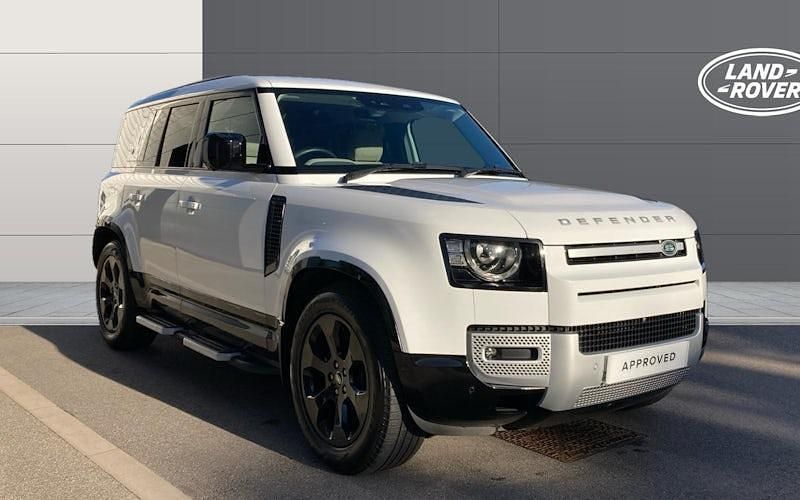 Used 2024 Land Rover Defender SE SUV | £53,426 (Super price) - Image 1/4