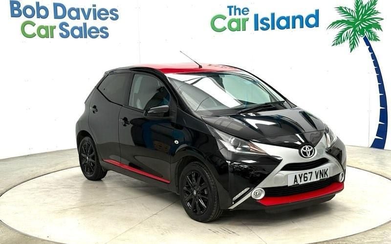 Black Used 2017 Toyota Aygo x-press Hatchback | £7,550 (Fair price) - Image 1/4
