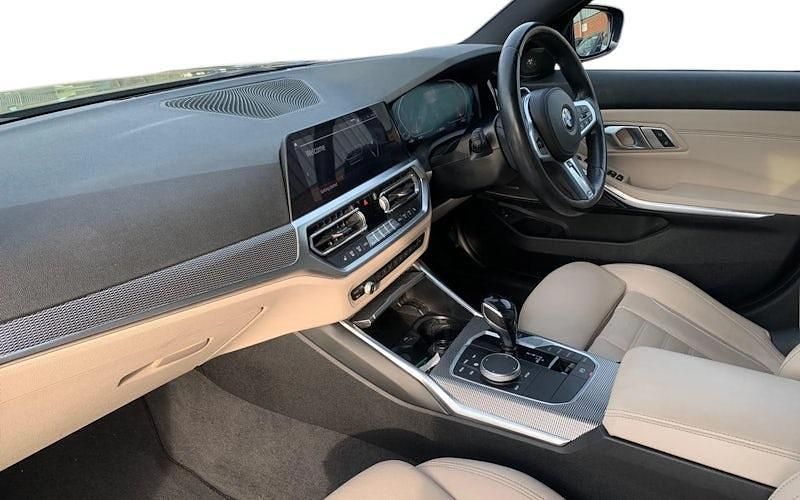 Used BMW 318 Comfort Edition 156 HP (114 kW) 2021 Black Sedan