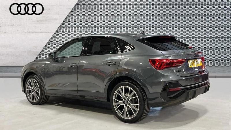 Ny Audi Q3 Black Edition 150 HK (110 kW) 2025 Grå SUV