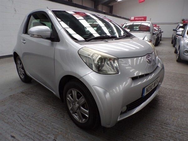 Silver Used 2010 Toyota iQ Hatchback | £3,985 (Fair price) - Image 1/1